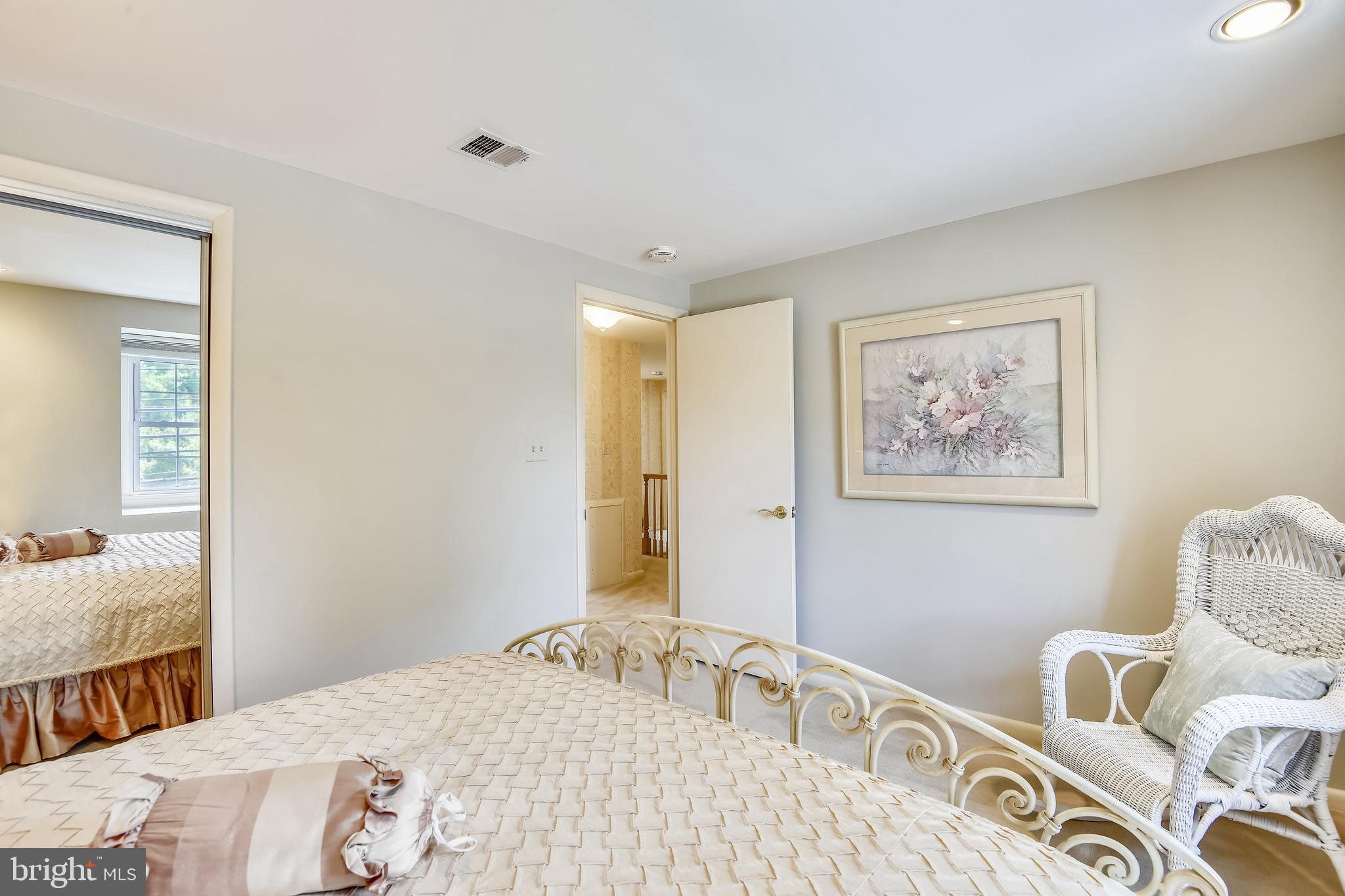 11911 Seven Locks Road Potomac, MD 20854 - Photo 33 of 57 Gallery Image 33