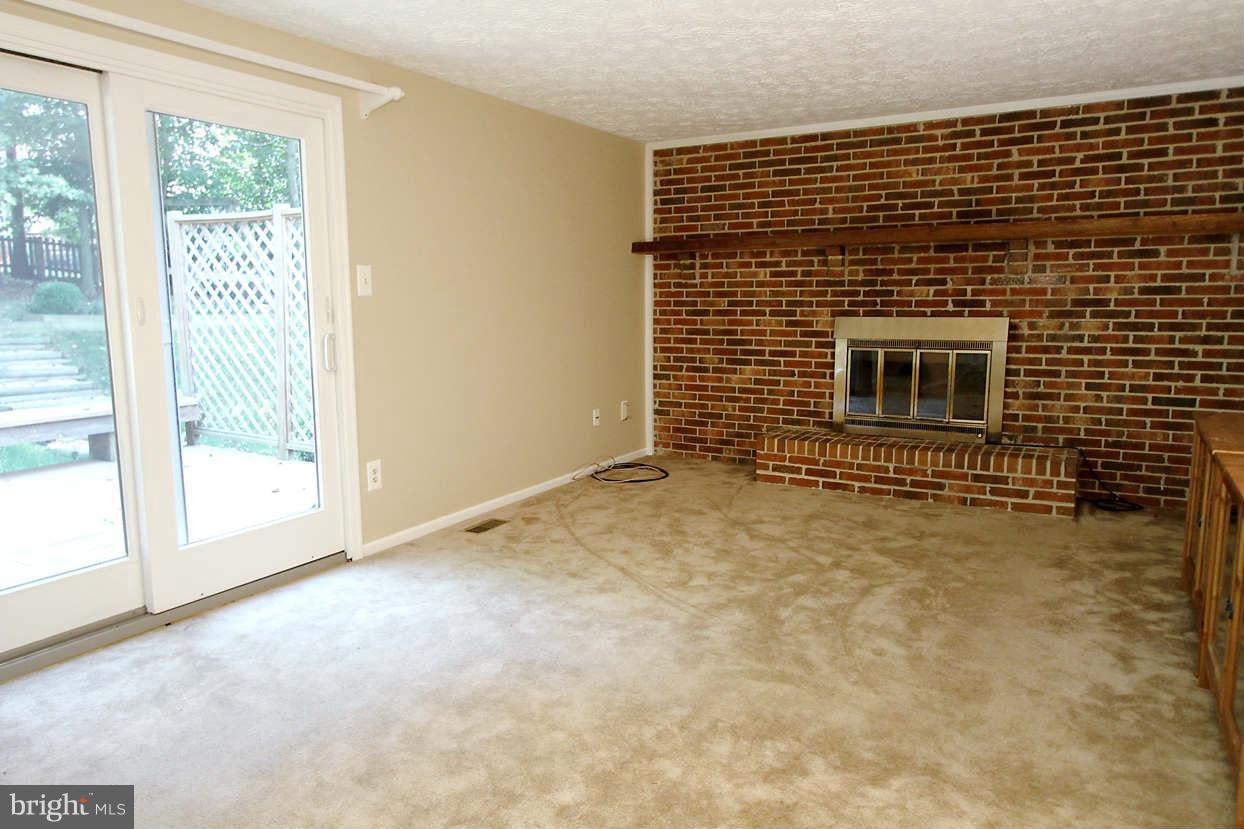 7755 Tara Heights Place Springfield, VA 22153 - Photo 11 of 30 Family Room