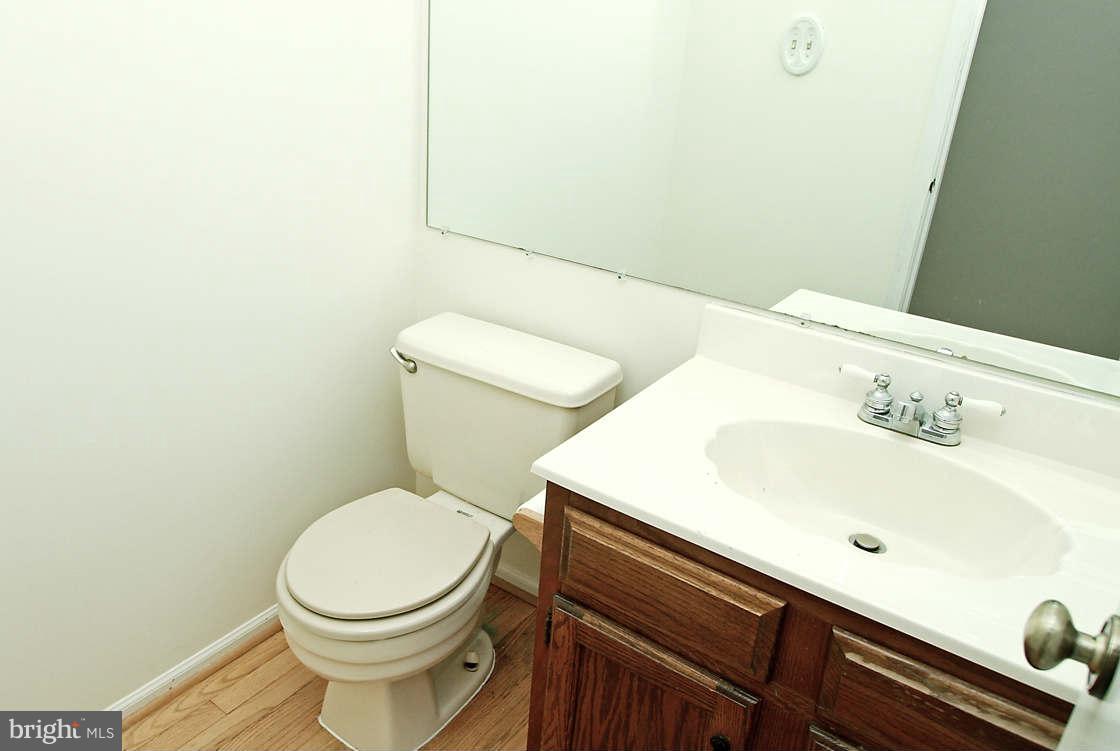 7755 Tara Heights Place Springfield, VA 22153 - Photo 12 of 30 Bath