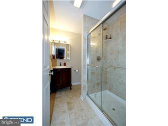 285 Meadowbrook Road Robbinsville, NJ 08691 - Photo 7 of 12 Bathroom