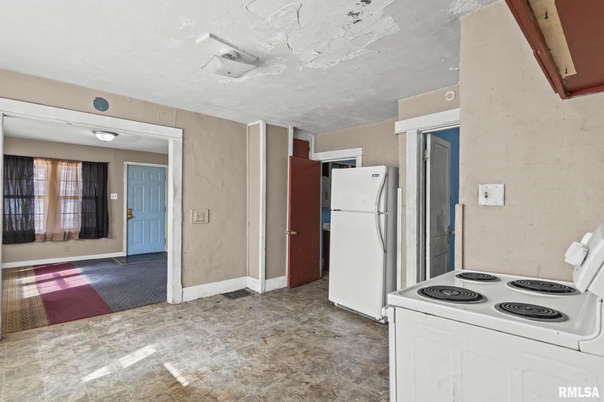 2160 South 14th Street Springfield, IL 62703 - Photo 8 of 25 Gallery Image 8