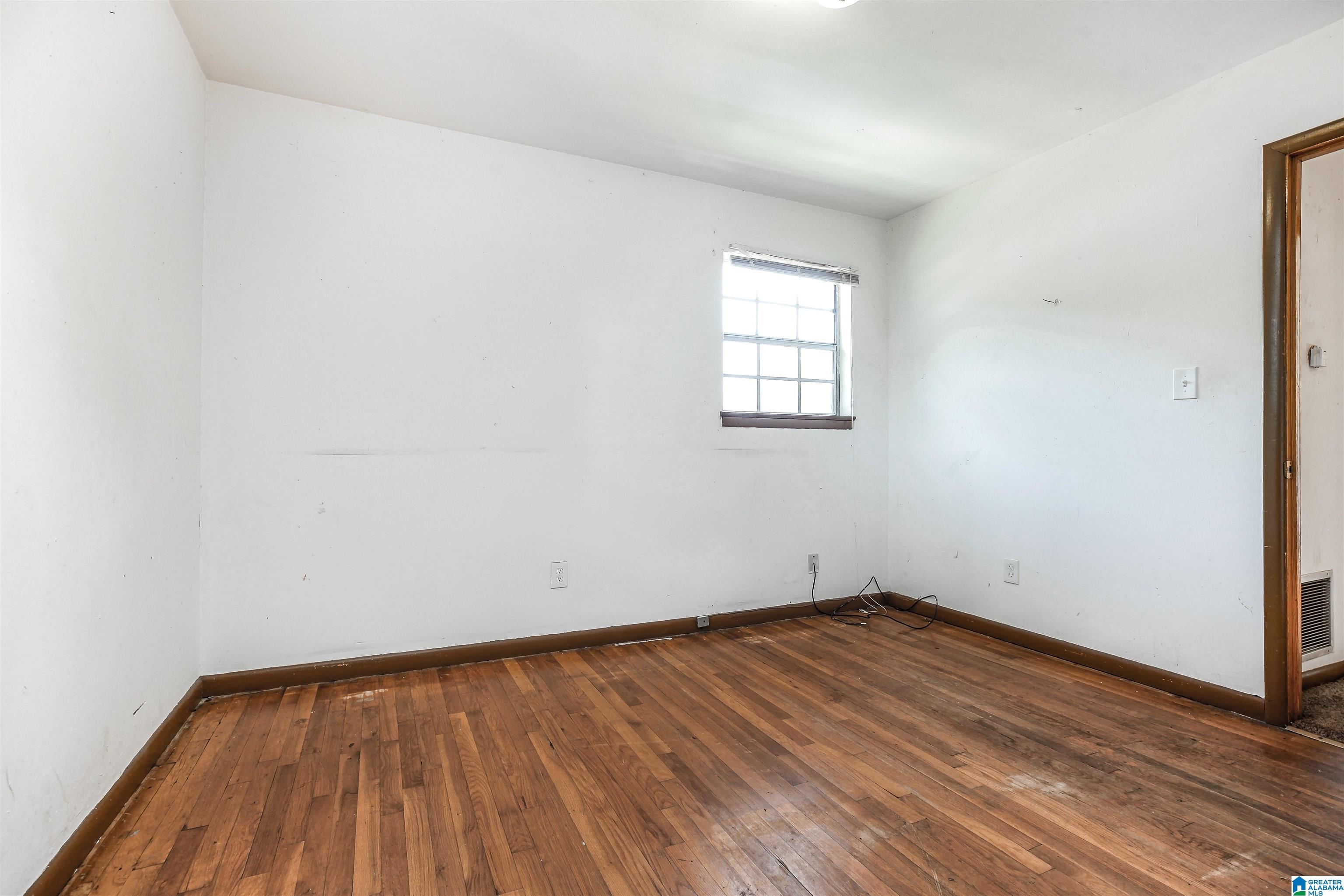 1660 18th Way Southwest Birmingham, AL 35211 - Photo 20 of 25