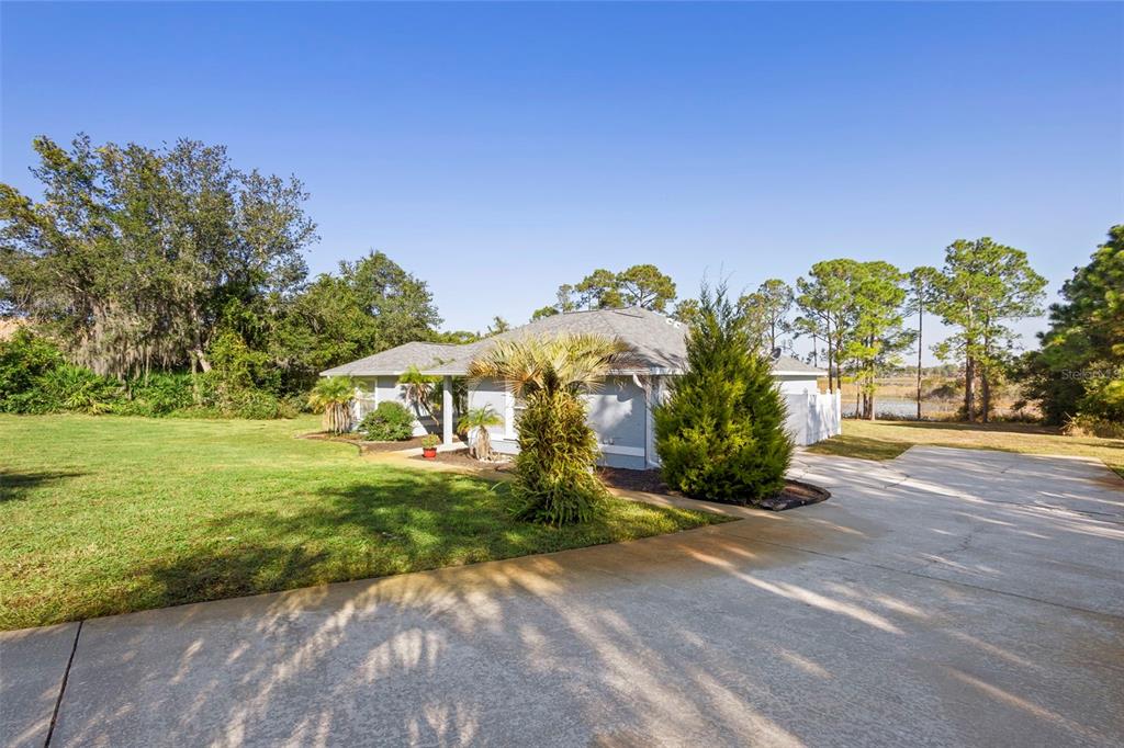 2044 Doyle Road Deltona, FL 32738 - Photo 2 of 46 Gallery Image 2