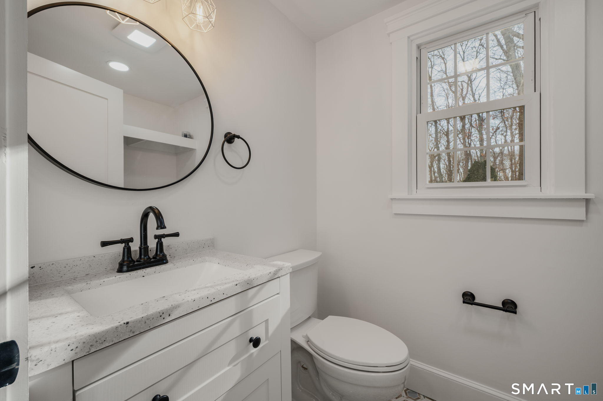 87 Colony Road Groton, CT 06340 - Photo 10 of 34