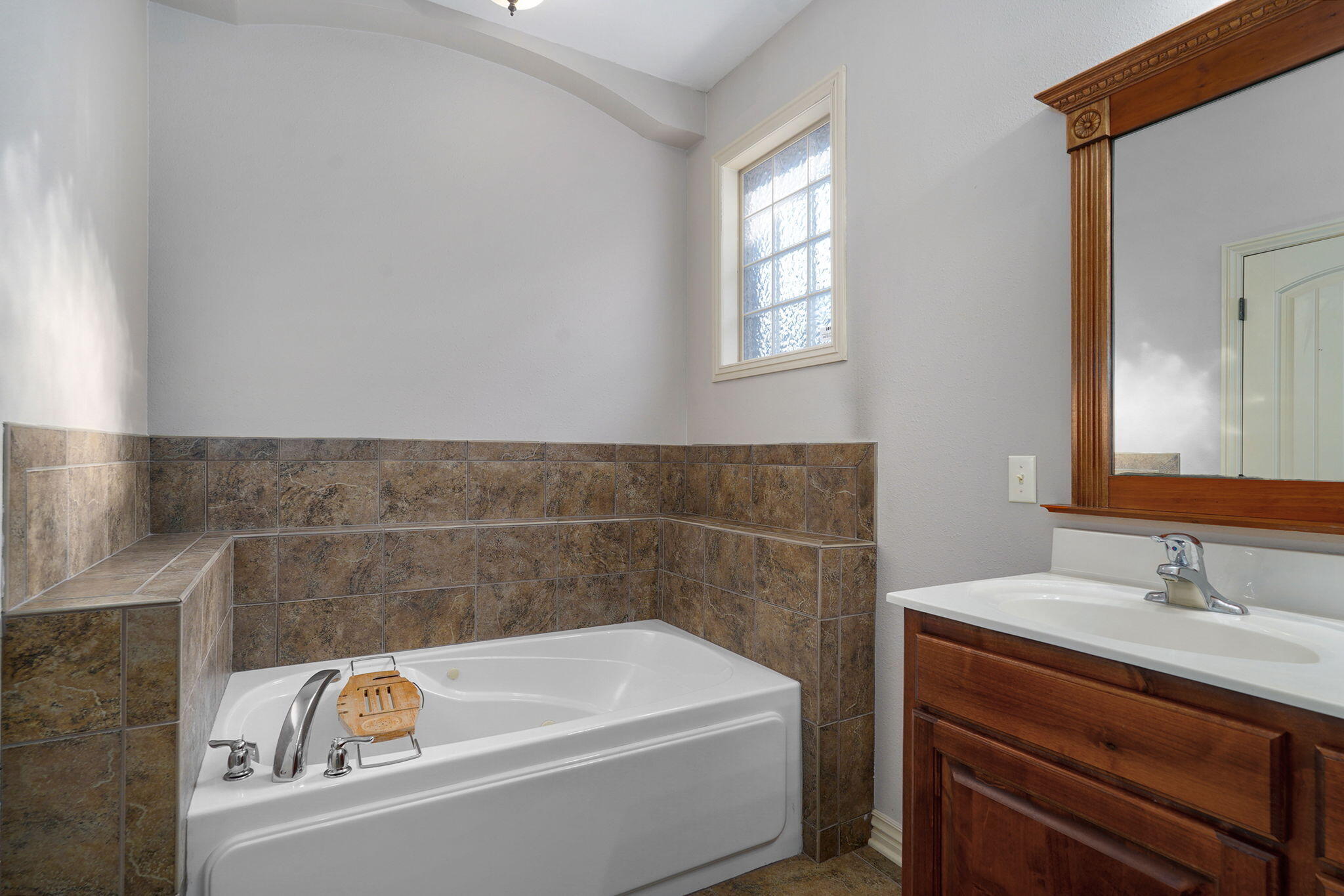 3192 West Melbourne Street Springfield, MO 65810 - Photo 18 of 28 3192 W Melbourne St-9