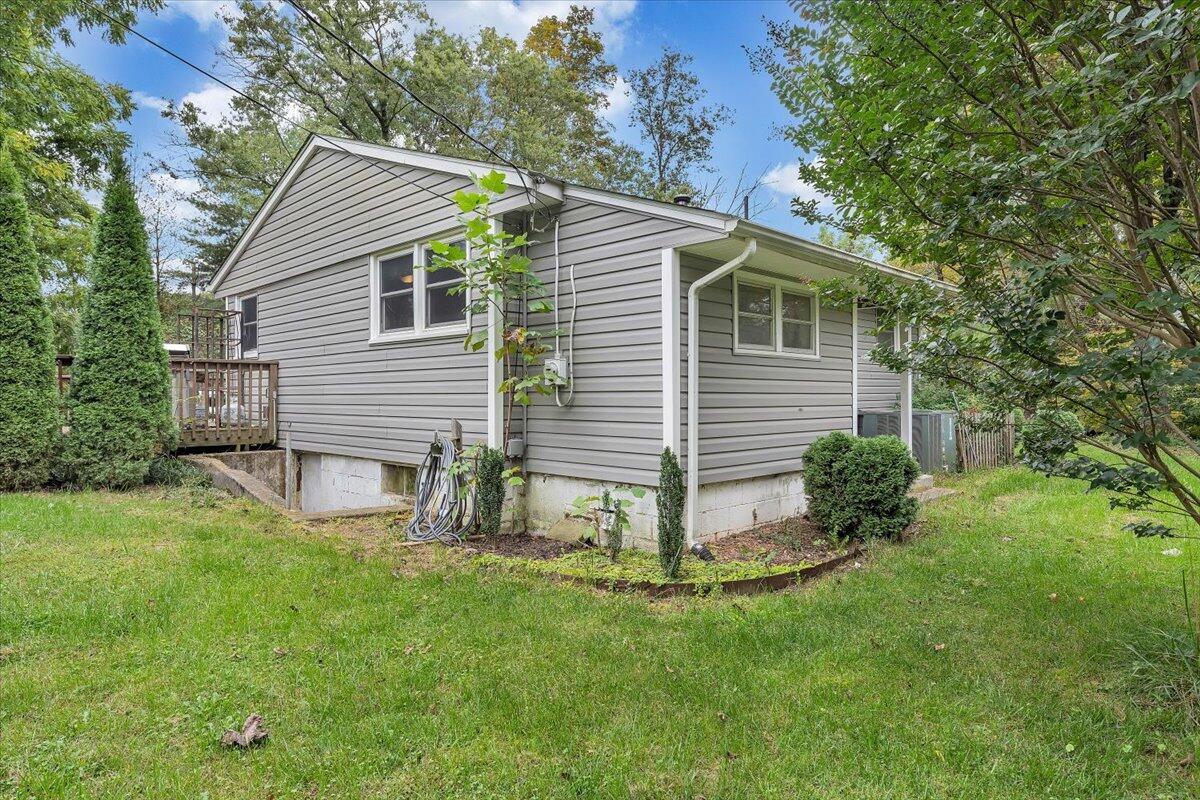 5873 Hall Road Catawba, VA 24070 - Photo 21 of 27 22-MIB00191