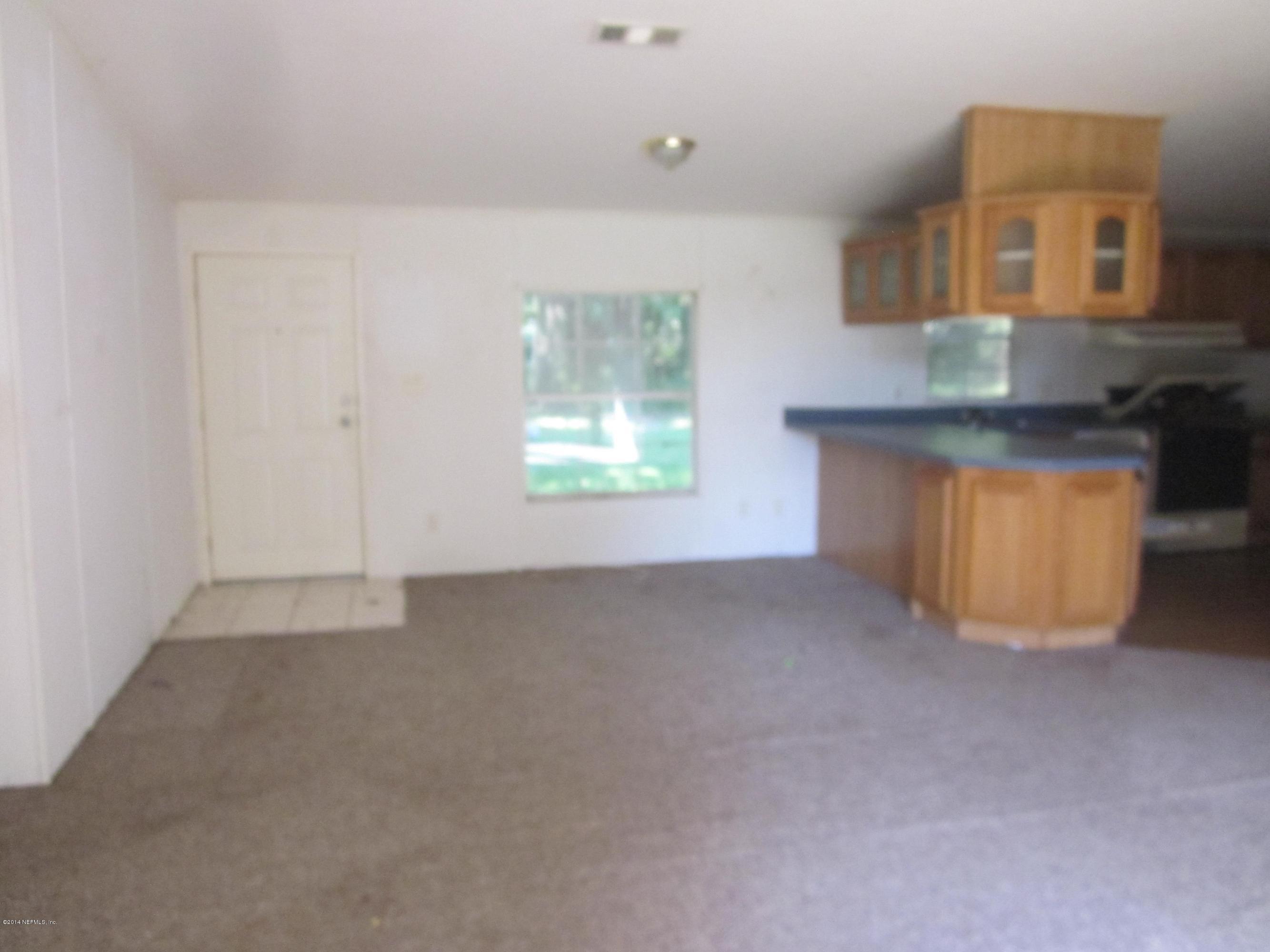 3121 Bainbridge Road, Unit 3 Palatka, FL 32177 - Photo 10 of 12 IMG_0282