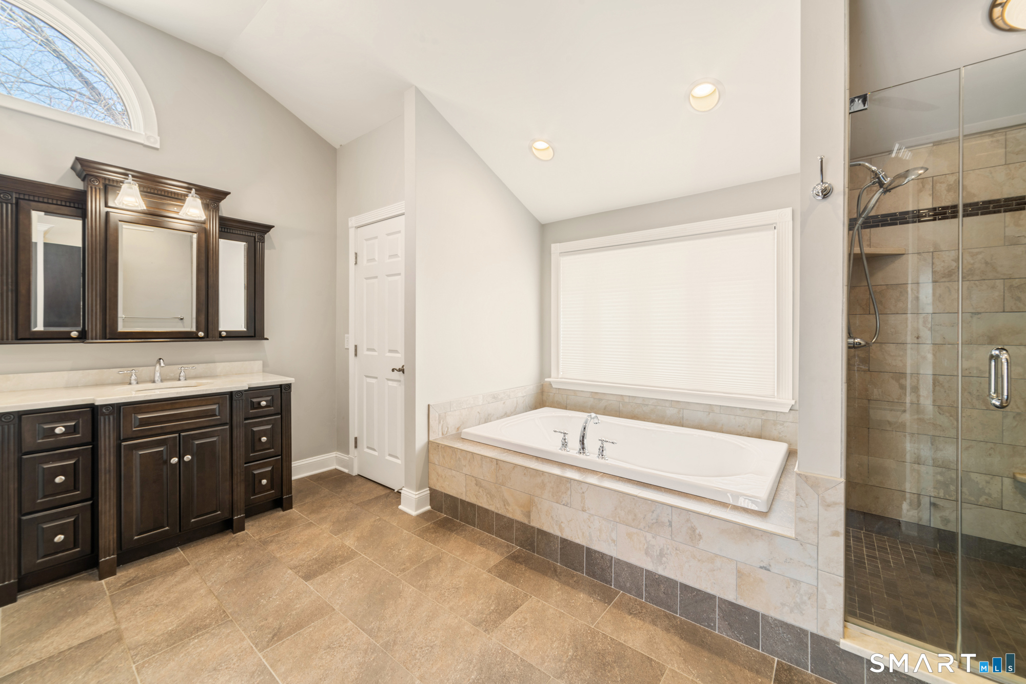 531 Clintonville Road North Haven, CT 06473 - Photo 24 of 40