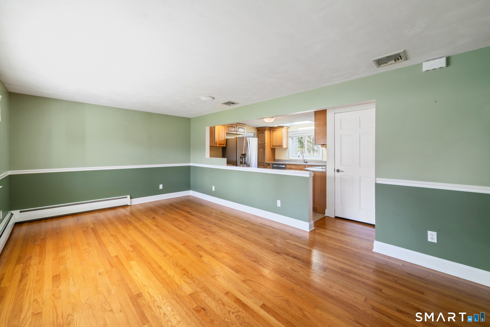 531 Clintonville Road North Haven, CT 06473 - Photo 5 of 40