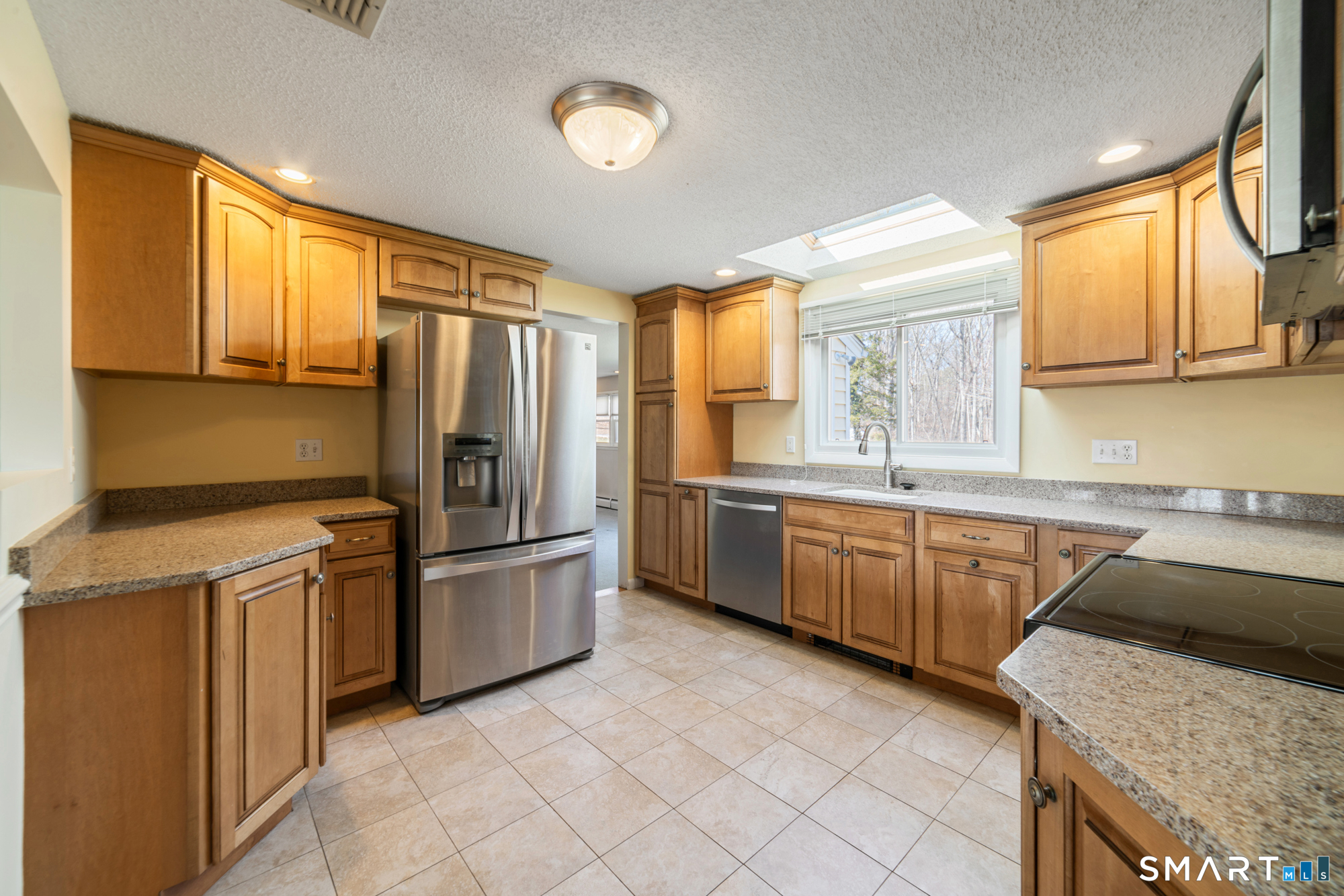 531 Clintonville Road North Haven, CT 06473 - Photo 10 of 40