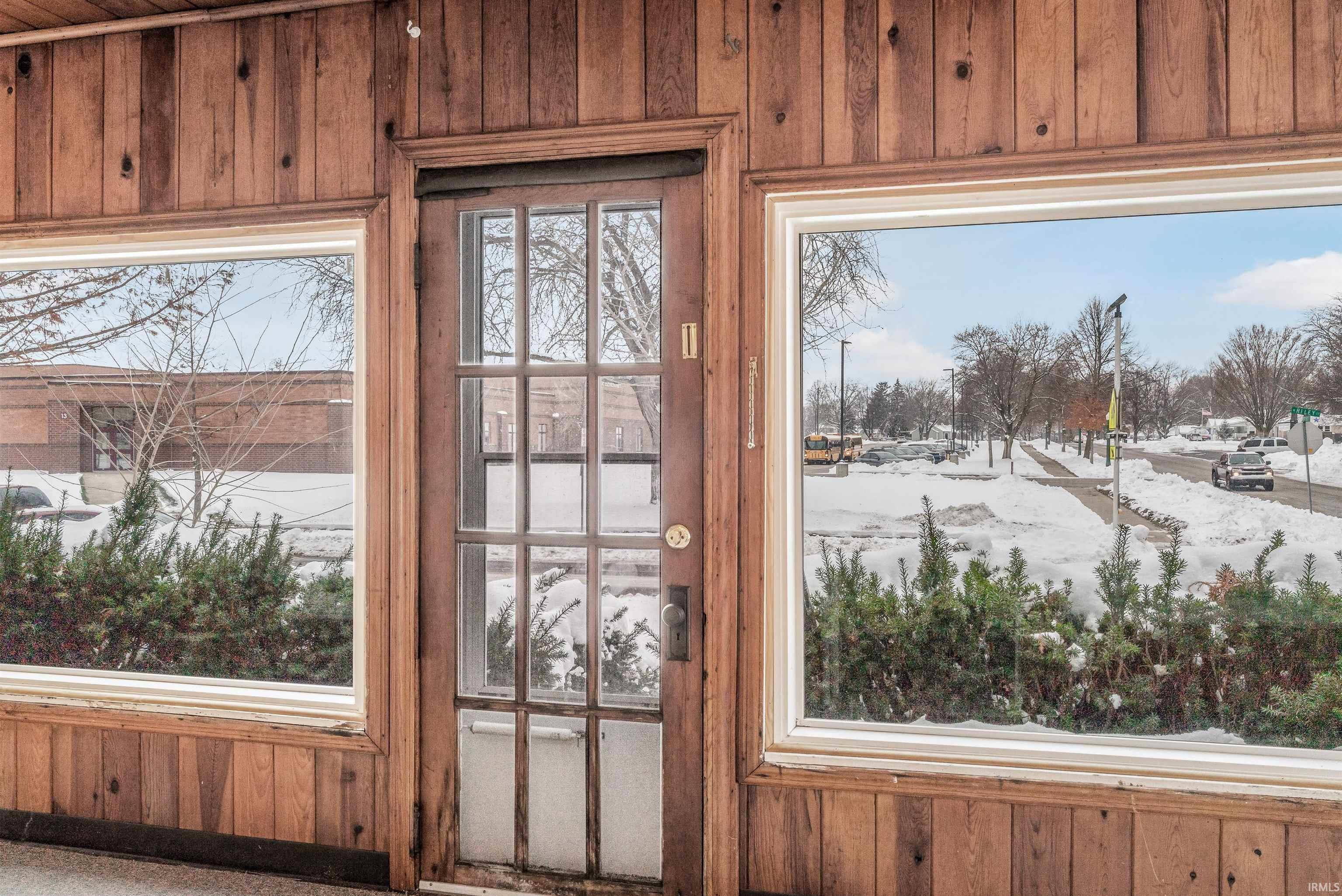 558 North Riley Street Kendallville, IN 46755 - Photo 13 of 29