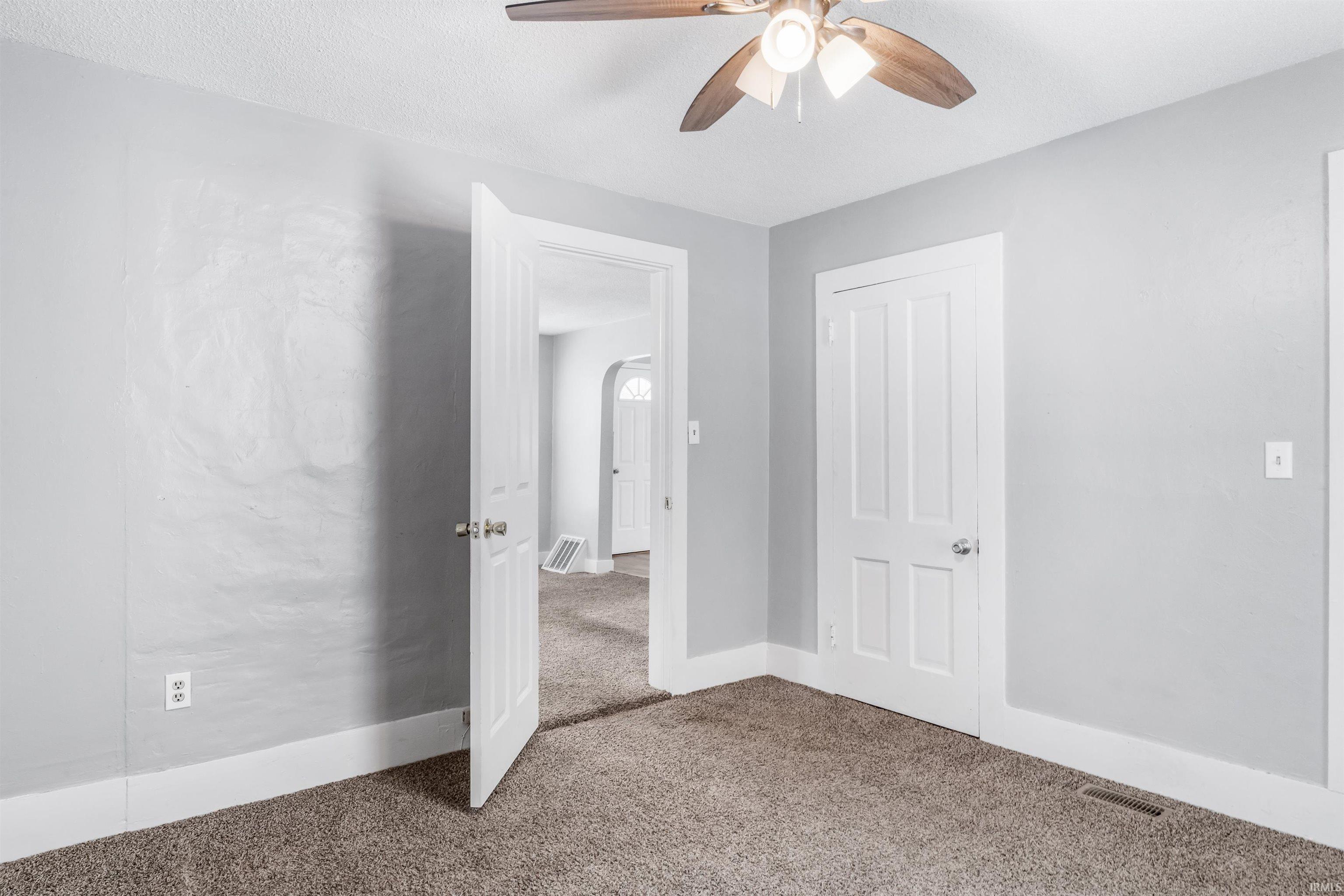 558 North Riley Street Kendallville, IN 46755 - Photo 18 of 29