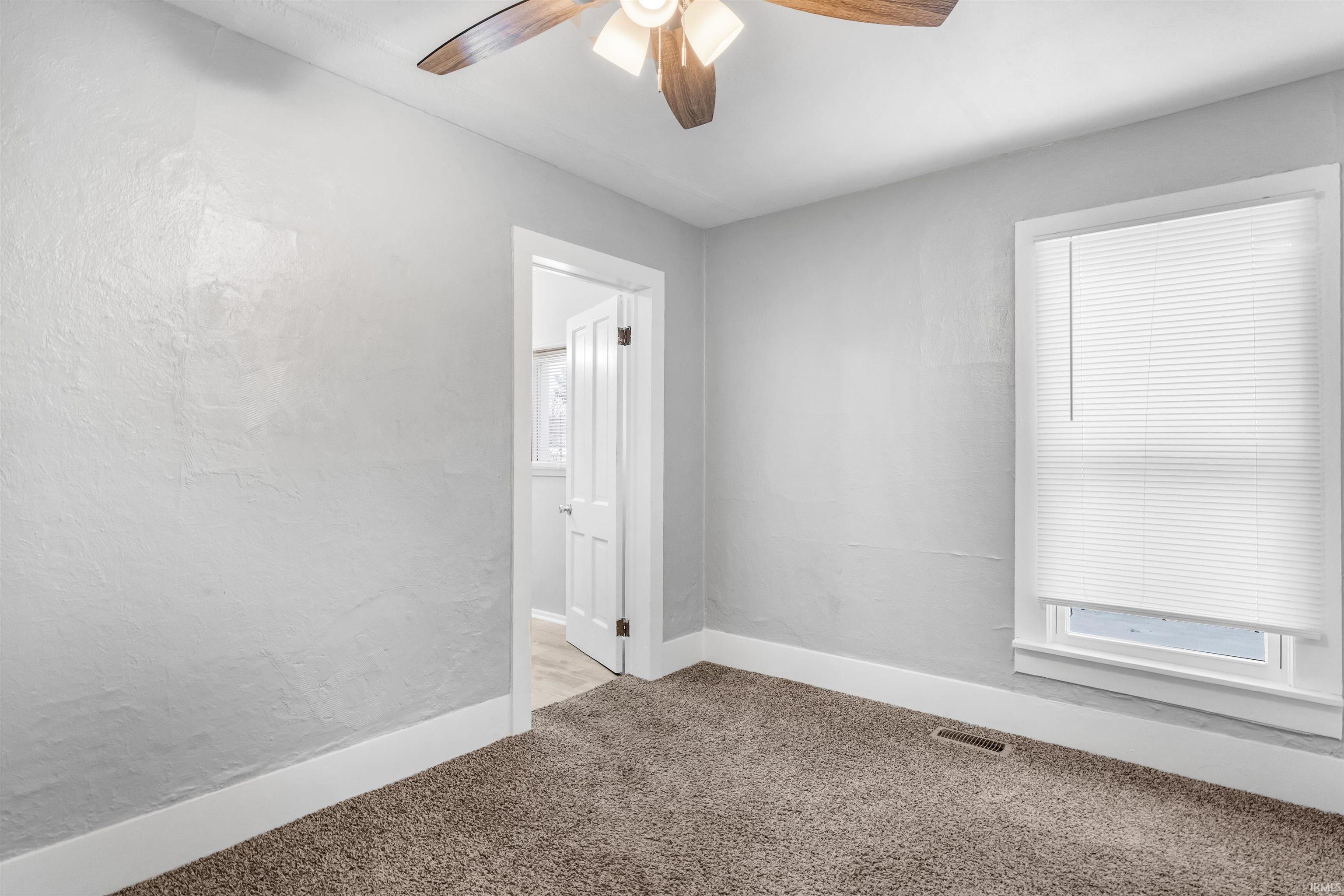 558 North Riley Street Kendallville, IN 46755 - Photo 21 of 29