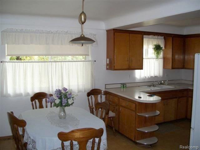8610 Potomac Street Center Line, MI 48015 - Photo 5 of 22 Kitchen Pic 4.JPG