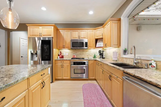 $649,900 | 2203 7th Avenue Northwest, Austin, MN 55912