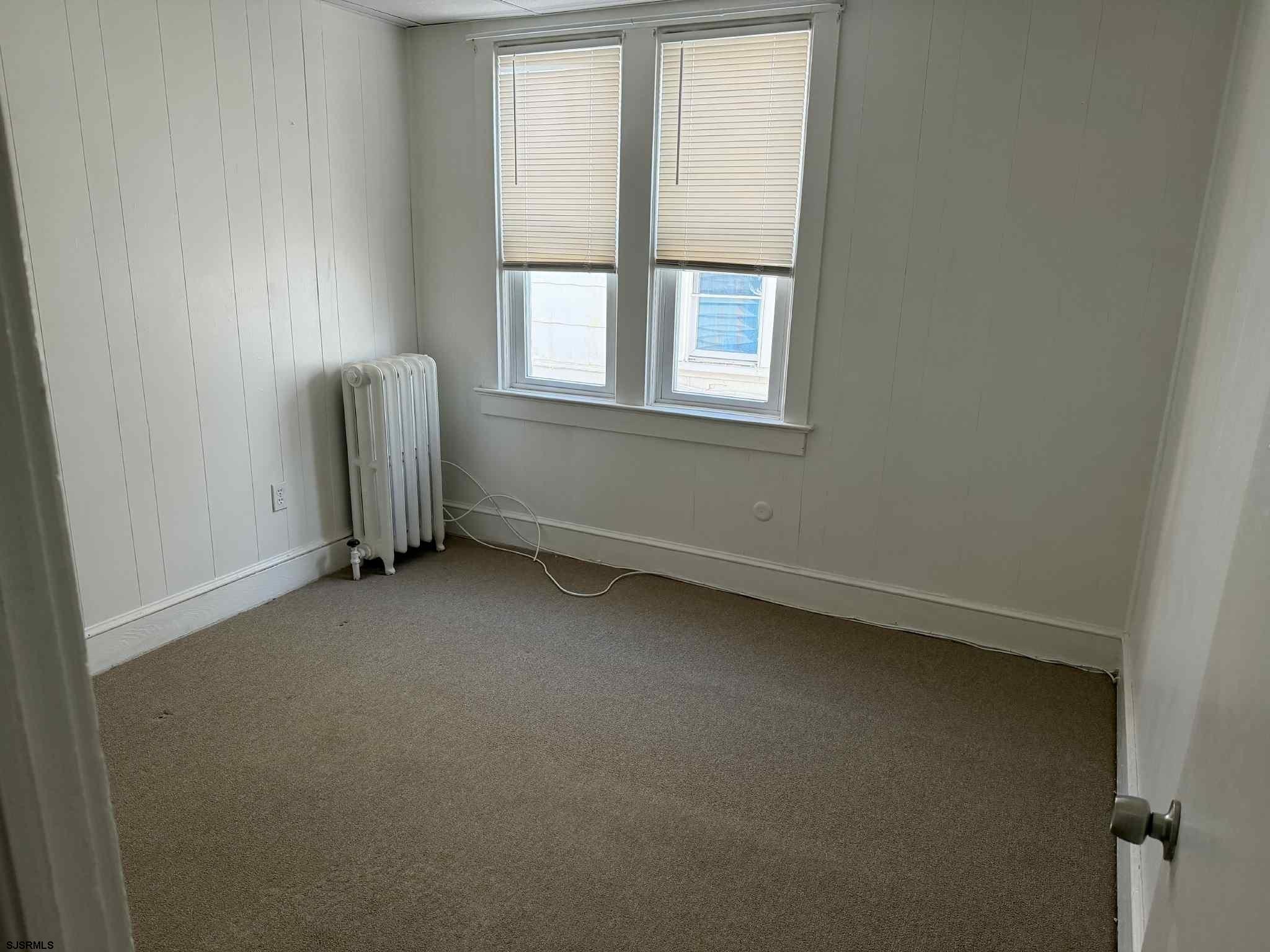 432 Wisteria Road Atlantic City, NJ 08401 - Photo 16 of 22 an empty room with windows