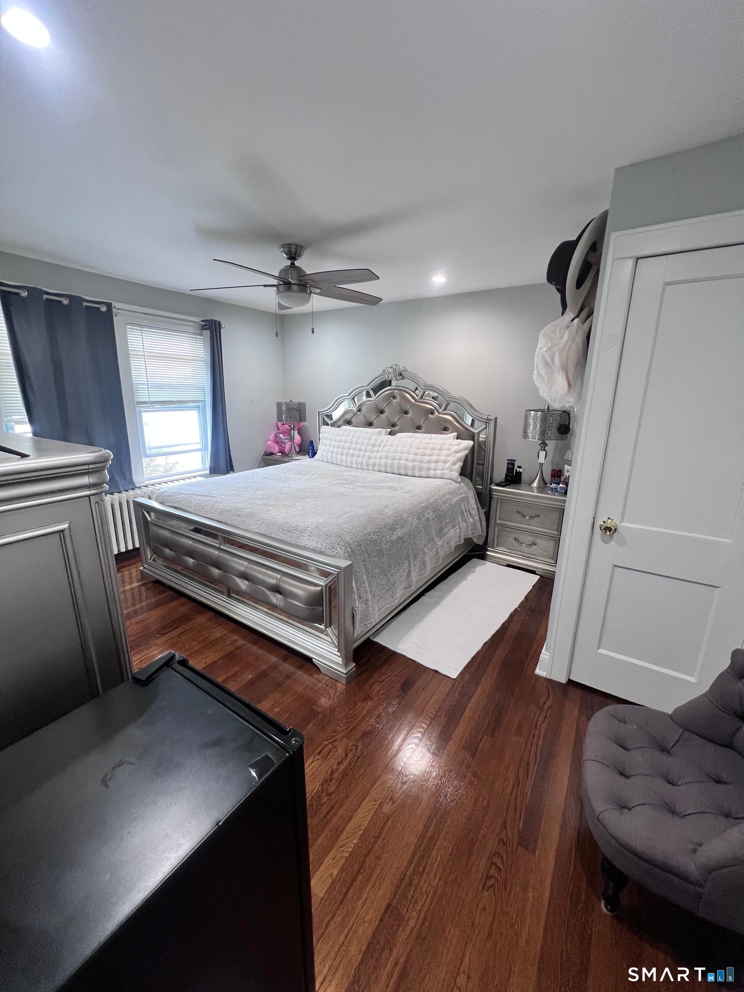 3461 East Main Street Bridgeport, CT 06606 - Photo 25 of 68 a bedroom with double bed and a window