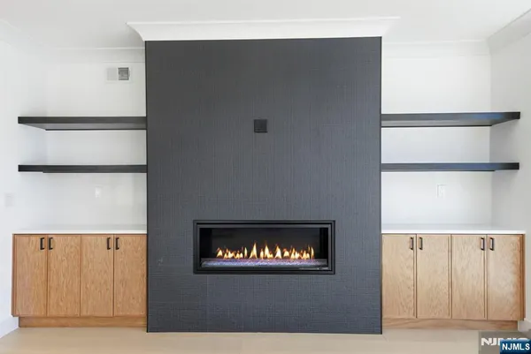 $6,900 | 211 East Harriet Avenue, Unit A, Palisades Park, NJ 07650