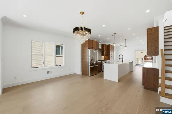 $6,900 | 211 East Harriet Avenue, Unit A, Palisades Park, NJ 07650