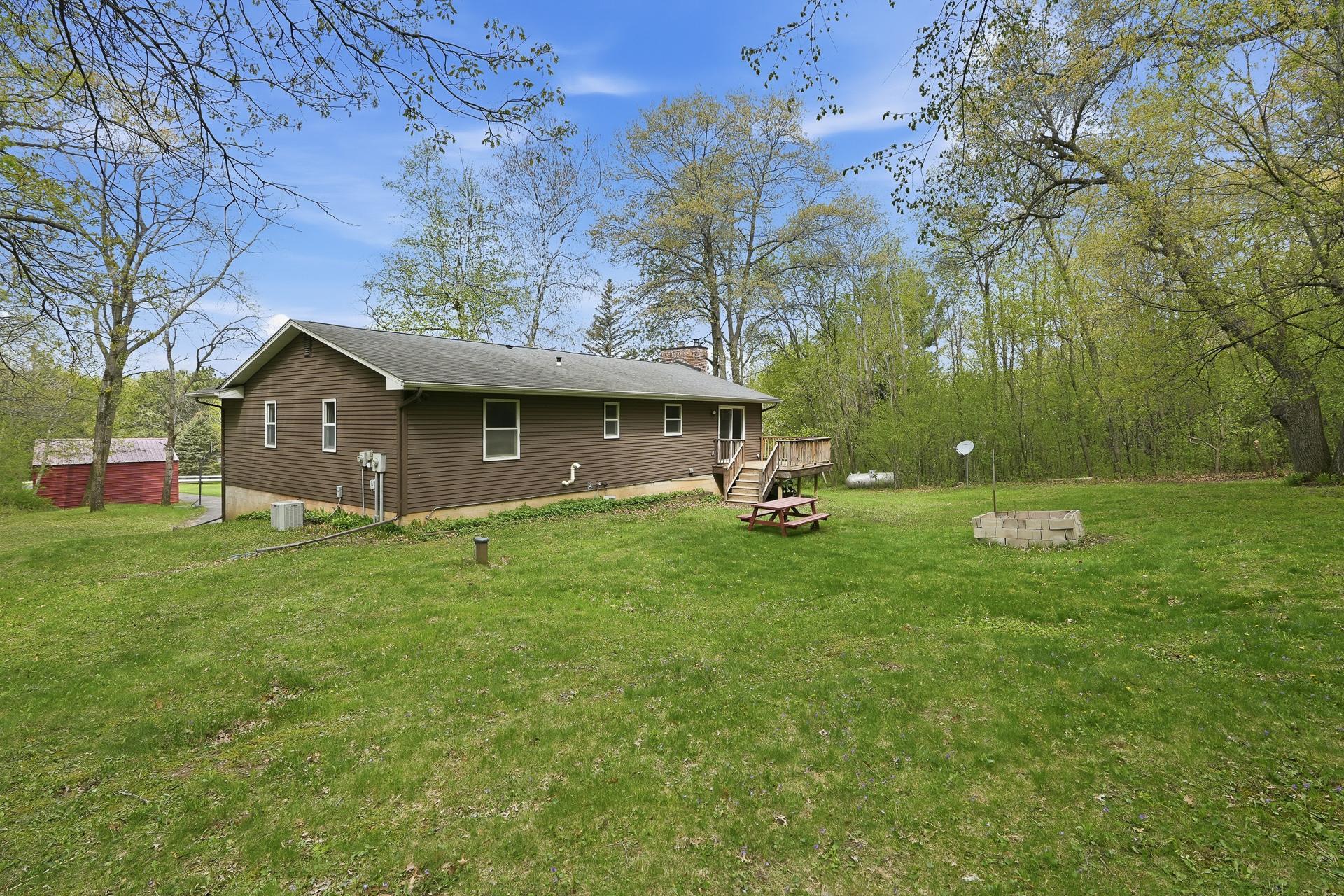 117 County Rd Jj River Falls, WI 54022 - Photo 11 of 42