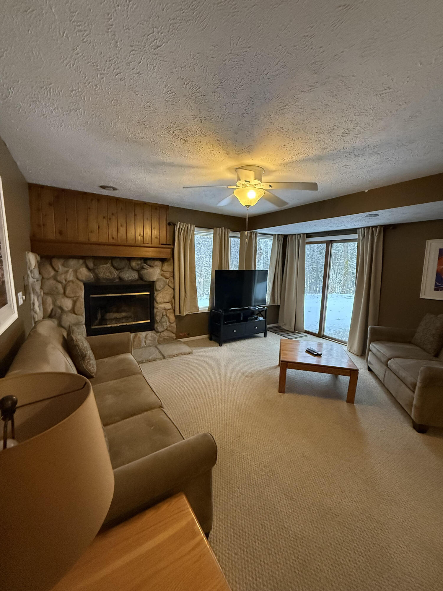 4749 South Pleasantview Road, Unit 103 Harbor Springs, MI 49740 - Photo 9 of 17 Big Pics