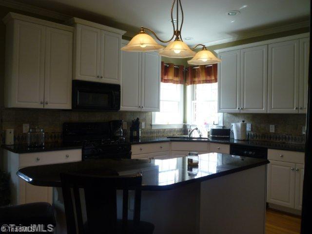 8512 Billet Place Oak Ridge, NC 27310 - Photo 7 of 16 Kitchen.