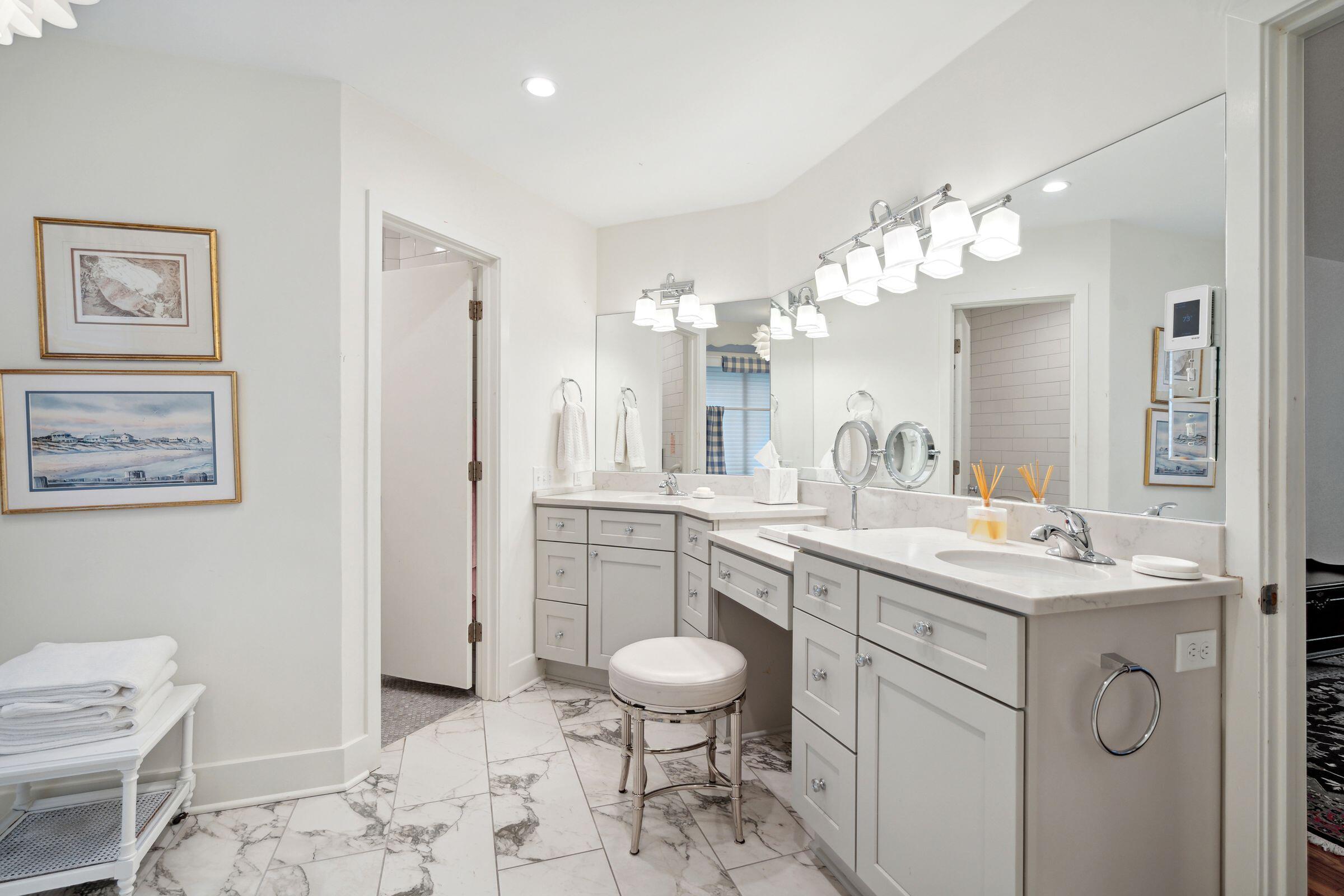 586 East Hobcaw Drive Mount Pleasant, SC 29464 - Photo 29 of 54 586EHobcawDr-KeenEyeMarketing-024