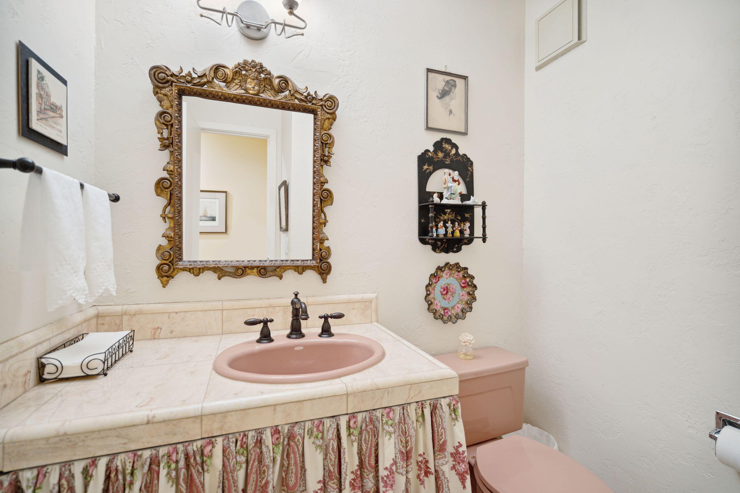 586 East Hobcaw Drive Mount Pleasant, SC 29464 - Photo 31 of 54 586EHobcawDr-KeenEyeMarketing-026