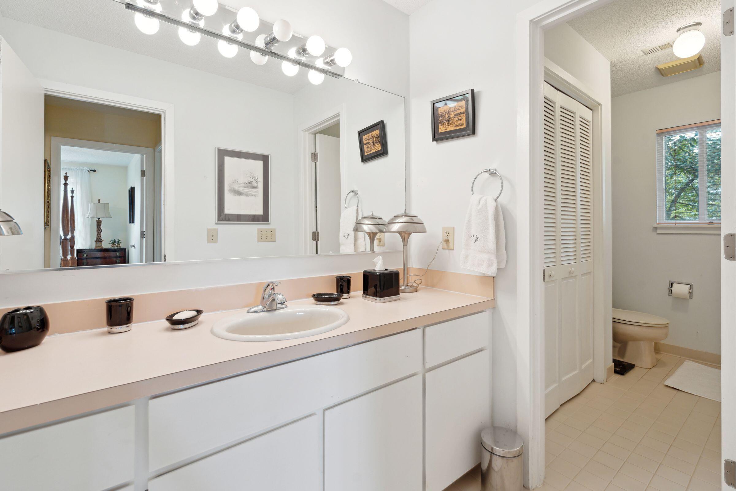 586 East Hobcaw Drive Mount Pleasant, SC 29464 - Photo 36 of 54 586EHobcawDr-KeenEyeMarketing-032