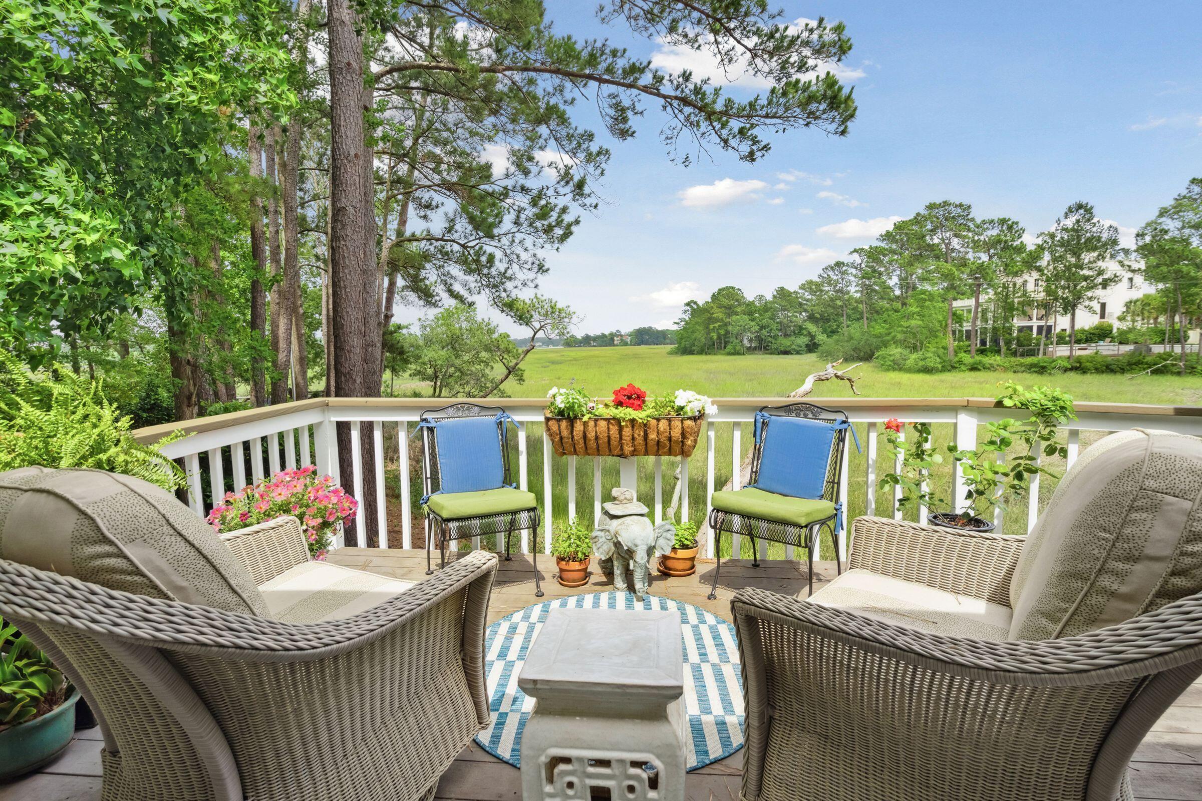 586 East Hobcaw Drive Mount Pleasant, SC 29464 - Photo 40 of 54 586EHobcawDr-KeenEyeMarketing-036