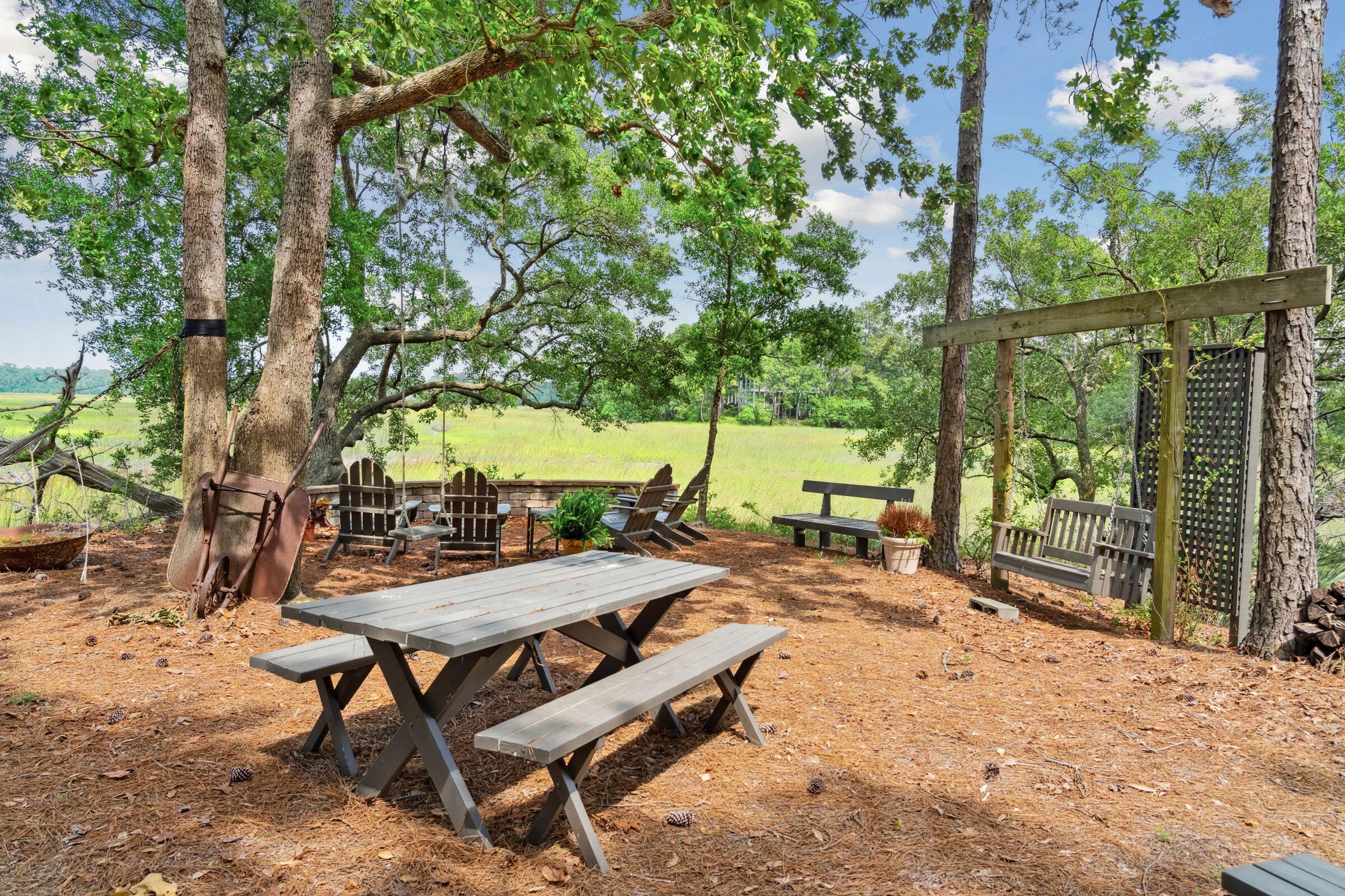 586 East Hobcaw Drive Mount Pleasant, SC 29464 - Photo 47 of 54 586EHobcawDr-KeenEyeMarketing-043