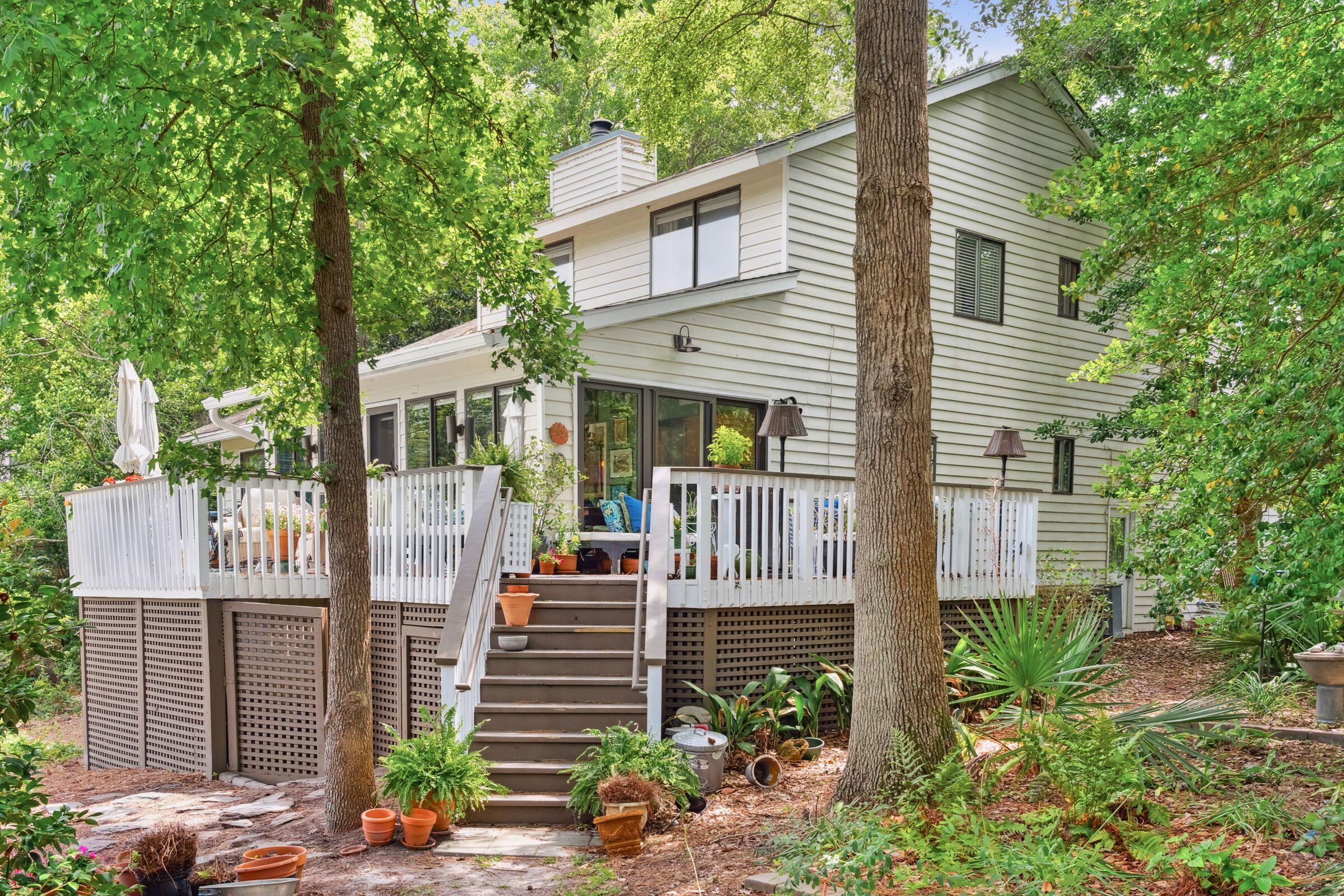 586 East Hobcaw Drive Mount Pleasant, SC 29464 - Photo 50 of 54 586EHobcawDr-KeenEyeMarketing-048