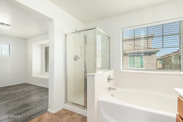 $439,900 | 591 South Buena Vista Court, Gilbert, AZ 85296