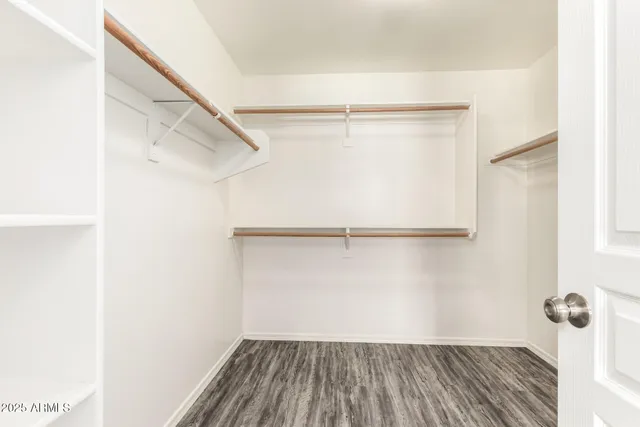 $439,900 | 591 South Buena Vista Court, Gilbert, AZ 85296