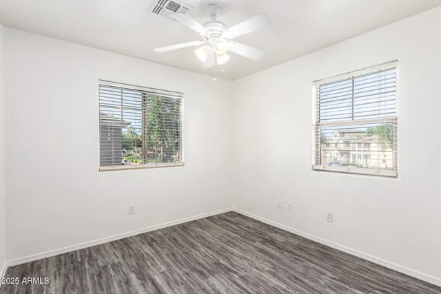 $439,900 | 591 South Buena Vista Court, Gilbert, AZ 85296