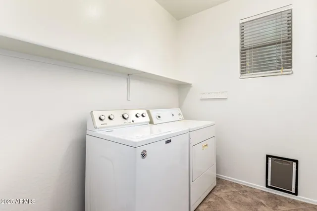 $439,900 | 591 South Buena Vista Court, Gilbert, AZ 85296