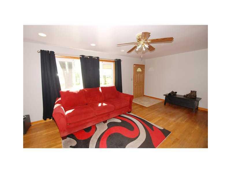7128 Combs Road Indianapolis, IN 46237 - Photo 3 of 23 Gallery Image 3