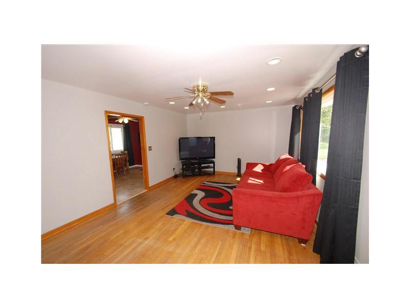 7128 Combs Road Indianapolis, IN 46237 - Photo 4 of 23 Gallery Image 4
