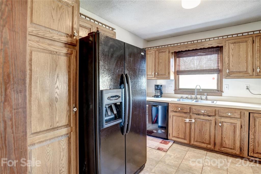 86 Alexander Road Weaverville, NC 28787 - Photo 11 of 44 Gallery Image 11