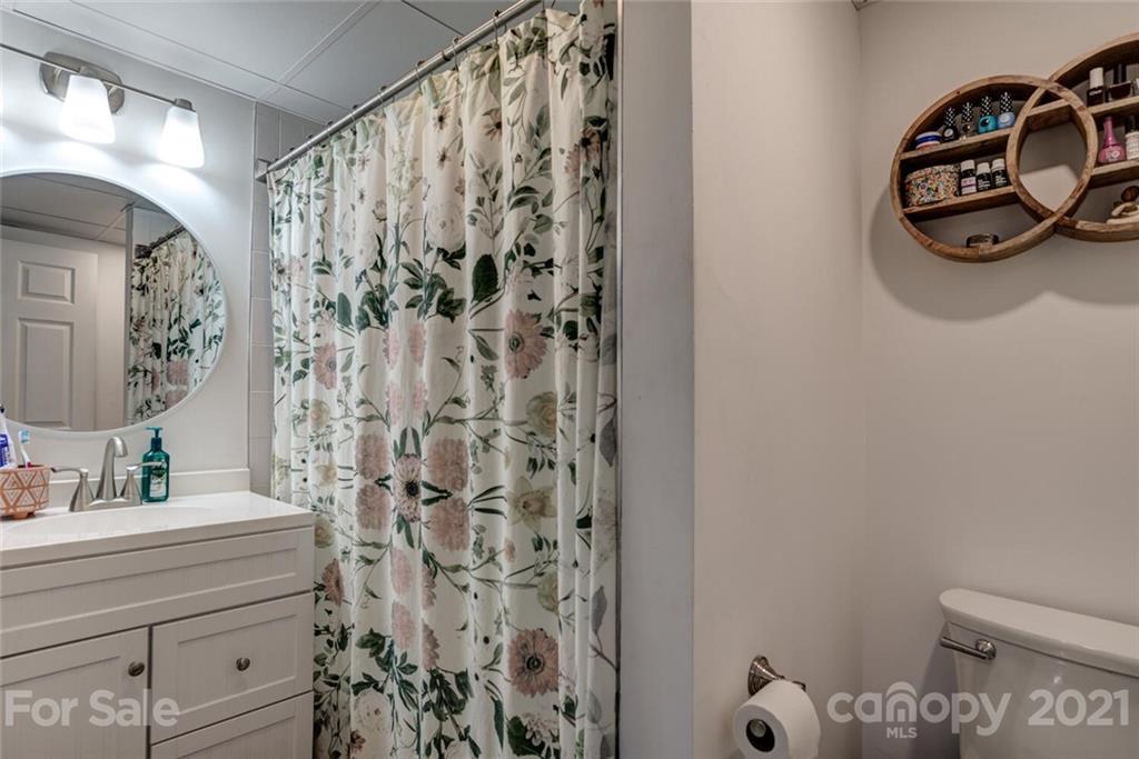 86 Alexander Road Weaverville, NC 28787 - Photo 25 of 44 Gallery Image 25