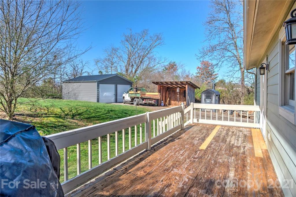 86 Alexander Road Weaverville, NC 28787 - Photo 31 of 44 Gallery Image 31