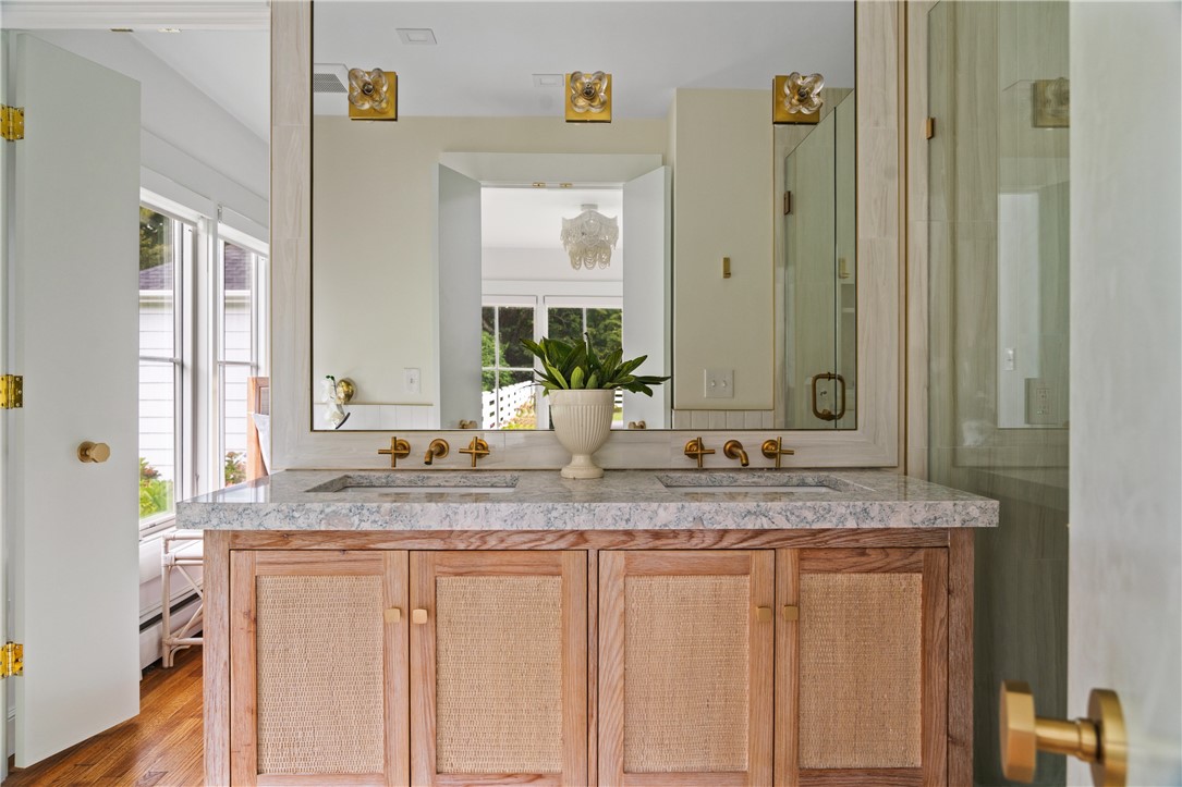 124 Harrison Avenue Newport, RI 02840 - Photo 19 of 29 Stylish "Jack & Jill" bathroom between Bedrooms 2 & 3.