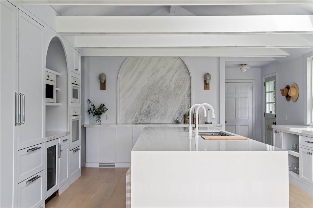 124 Harrison Avenue Newport, RI 02840 - Photo 2 of 29