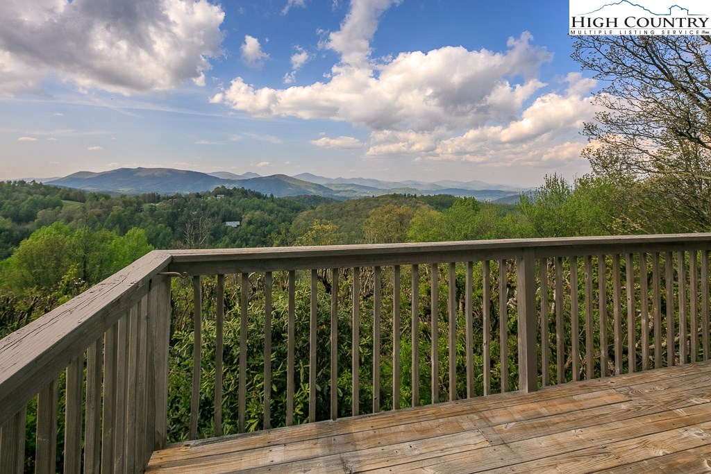 149 Rambling Road Blowing Rock, NC 28605 - Photo 1 of 27 Gallery Image 1