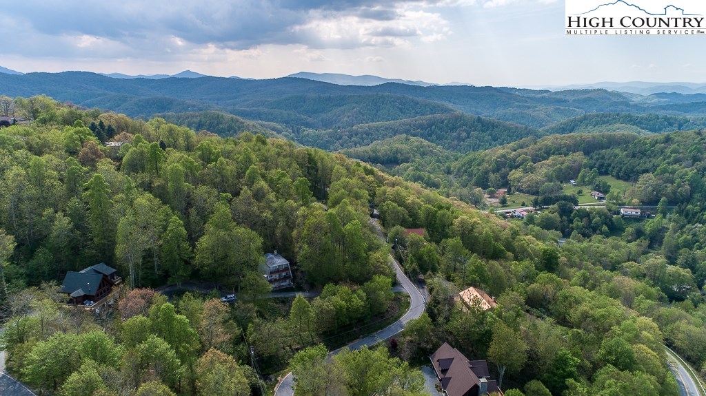 149 Rambling Road Blowing Rock, NC 28605 - Photo 14 of 27 Gallery Image 14