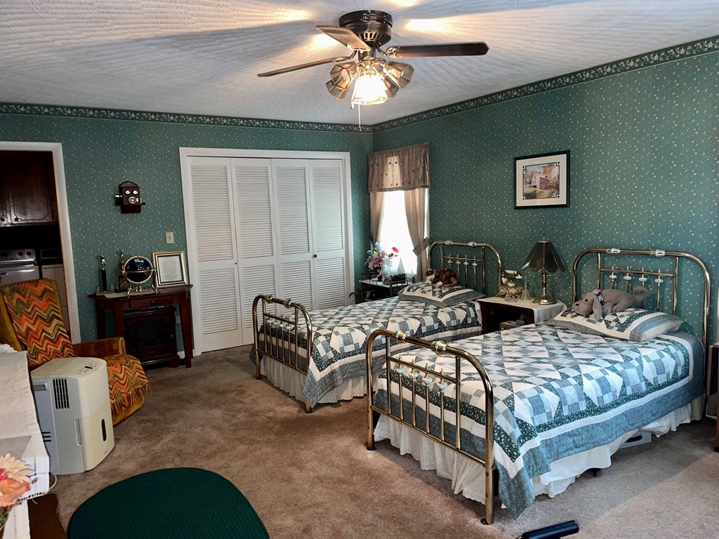 427 Cliffview Road Galax, VA 24333 - Photo 22 of 33 Gallery Image 22