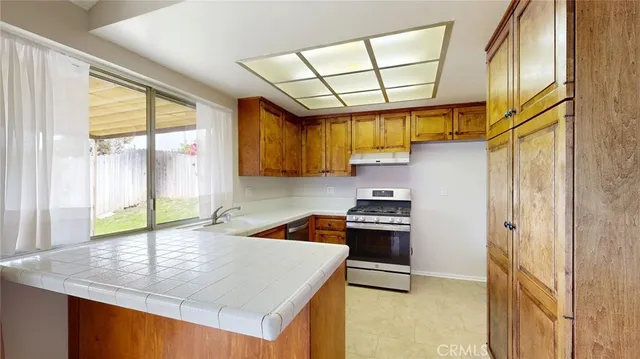 $579,900 | 3415 Valencia Hill Drive, Riverside, CA 92507