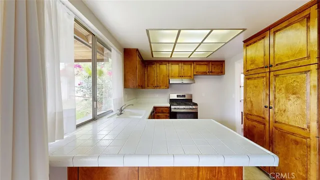 $579,900 | 3415 Valencia Hill Drive, Riverside, CA 92507