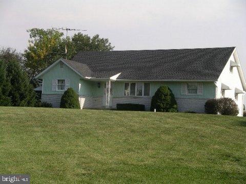 1368 Greble Road Myerstown, PA 17067 - Photo 4 of 17 Gallery Image 4