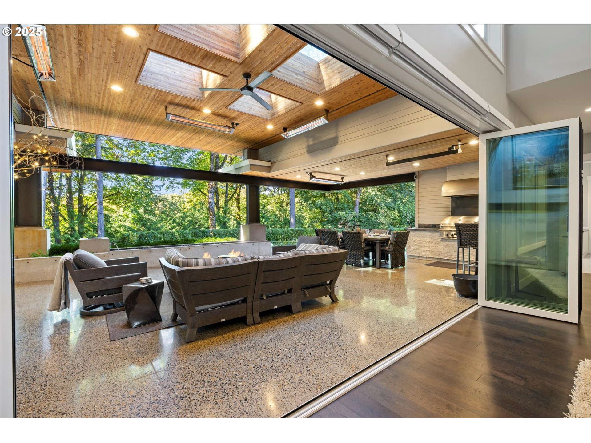 13197 Thoma Road Lake Oswego, OR 97035 - Photo 18 of 48